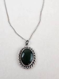 lot 128 image: .925 Sterling Silver Green Tourmaline Pendant Necklace 18 3.6g