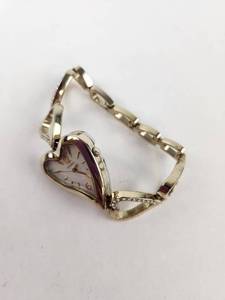 lot 137 image: Fossil Heart-Shaped Watch with Link Bracelet Pink Mother of Pearl Face