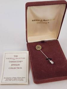 lot 141 image: Vintage Reed & Barton Damascene Jewelry Collection Pin