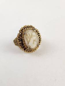 lot 145 image: Vintage Shell Cameo Ring with Ornate Gold-Tone Setting Adjustable