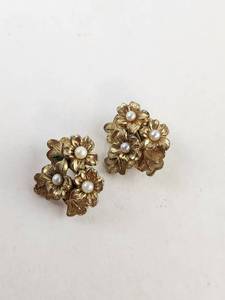 lot 148 image: Pair of Vintage Marcel Boucher Gold Tone Clip-On Earrings