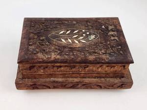 lot 171 image: Vintage Carved Wood Box with Shell Inlay and Red Velvet Interior
