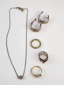 lot 205 image: Fashion Jewelry Lot Rings Necklace Earrings