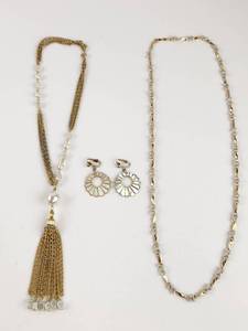 lot 226 image: 3-Piece Gold Tone Jewelry Set Necklaces Earrings Pearls Tassels