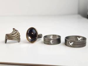 lot 230 image: Lot of 4 Metal Rings