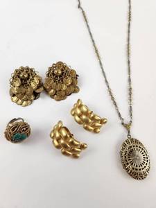 lot 235 image: Vintage Jewelry Lot Earrings Ring Necklace Pendant