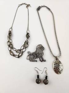 lot 236 image: 4-Piece Fashion Jewelry Lot Necklaces Earrings Lion Brooch