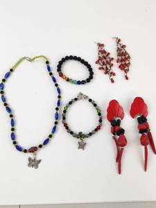 lot 243 image: Jewelry Lot 5 Pieces Necklaces Bracelets Earrings Vintage to Now