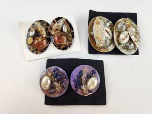 lot 253 image: Handmade Resin Earrings Lot 3 Pairs Pearl Gold Decorative Vintage