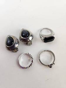 lot 254 image: Silver Tone Lot Rings Earrings