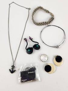 lot 259 image: Jewelry Lot Necklace Earrings Bracelets Ring