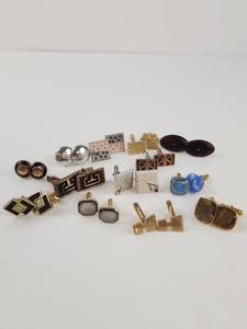 lot 276 image: Vintage Lot of 13 Pairs Mens Cufflinks Mixed Styles and Metals