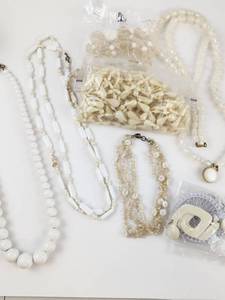 lot 279 image: Beaded Jewelry Lot Multiple Necklaces Bracelets