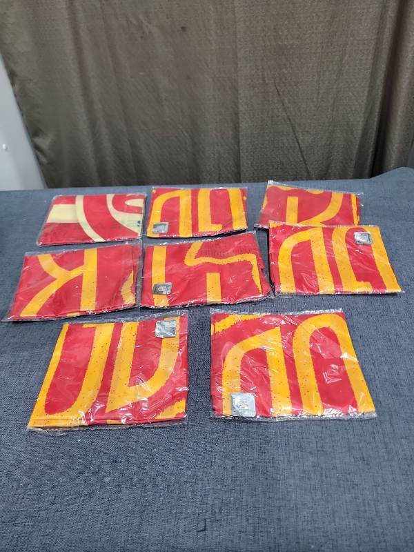 lot 511 image: LOT OF KANSAS CITY CHIEFS FLAGS