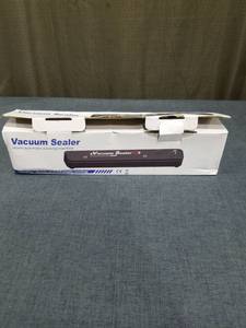 lot 961 image: Vacuum Sealer Home Automatic Packing Machine