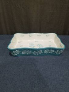lot 969 image: Kingsbull Home Ceramic Serving Dish Teal with Floral Design