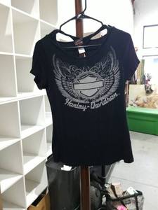 lot 1001 image: Harley-Davidson Womens Black Graphic T-Shirt Wings Shield Logo Size Small