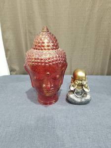 lot 1050 image: Red and Gold Glitter Buddha Head Decorative Figurine with Finial Top