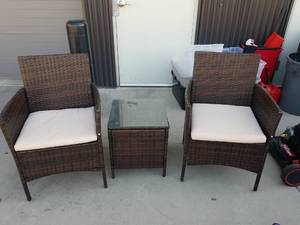 lot 29 image: 3-Piece Wicker Patio Conversation Set 2 Chairs 1 Table