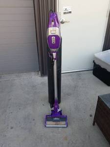 lot 31 image: Shark Rocket Upright Carpet Cleaner with ZERO-M Technology