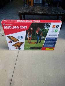 lot 42 image: MD Sports Bean Bag Toss Recreational Size Boards