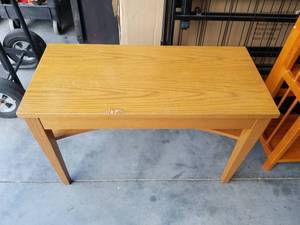lot 2710 image: Wood Storage Bench with Hinged Top Some Damage See Pictures