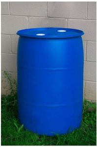 lot 29648 image: 55 Gallon Plastic Drum, Stackable Industrial Storage Barrel, Blue - Retail $140