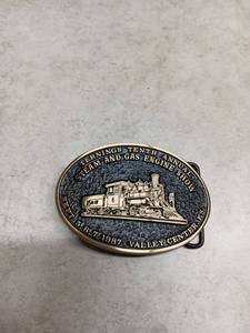 lot 3021 image: Baldwin 68 Scale 242 Steam and Gas Engine Show Belt Buckle Limited Edition 028
