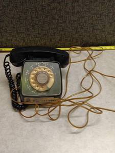 lot 3034 image: Stromberg-Carlson Rotary Dial Telephone with Handset and Cords