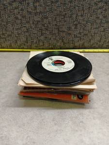 lot 3110 image: Lot of 20 Vinyl 45 RPM Records Wild Bill Emerson Jerry Butler