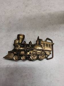 lot 3126 image: Baron Buckles Steam Locomotive Train Belt Buckle 1978 Solid Brass 6101