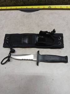lot 3129 image: Explorer Fixed Blade Knife with Sheath