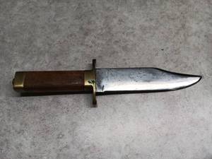 lot 3131 image: Fixed Blade Knife Brass Guard Wood Handle