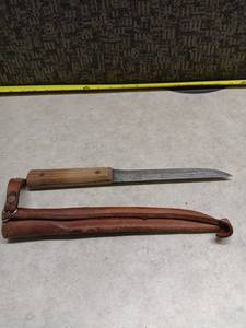 lot 3138 image: Forge craft Carbon Steel Knife with Leather Sheath