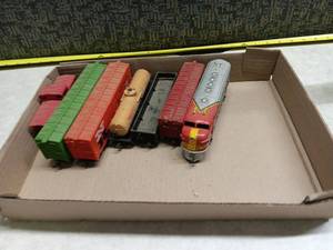 lot 3152 image: Mixed Model Train Cars Lot New Haven Freight Passenger Tanker Set