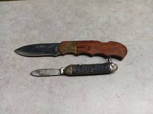 lot 3159 image: Stainless Pakistan Alltrade Fixed Blade Knife Wood Handle and Pocket Knife Lot