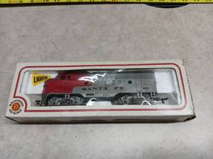 lot 3164 image: Bachmann HO Scale Santa Fe 367 Diesel Locomotive Electric Trains