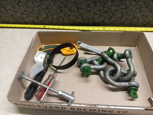 lot 3205 image: Rigging Tool Lot Shackles Wrench