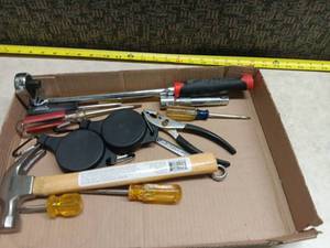 lot 3208 image: Hand Tools Lot Hammer Screwdrivers Pliers Tape Measure Set