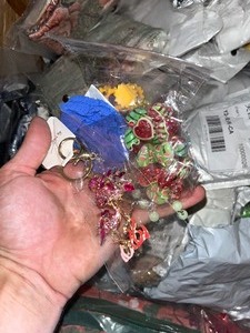 lot 22 image: Box of Crafts materials Miscellaneous Beads, Bracelet materials Etc