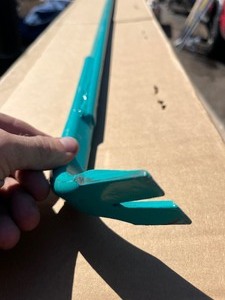 lot 8 image: Turquoise Steel Long Handle Prybar - 5