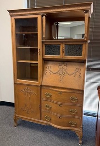 lot 300 image: Antique Victorian era oak side-by-side secretary  bookcase with 3 drawers and a key for all locks69 x 44 x 16 in