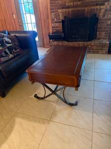 lot 416 image: Single drawer coffee table 21 x 48 x 29 in