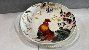 lot 1020 image: Exclusively for VILLAMA-SONOMA Rooster Ceramic Bowl 2008 with Platter