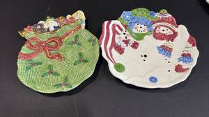 lot 1021 image: Lotus and Wang Holiday Ceramic Serving Dishes