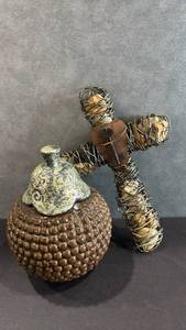 lot 1029 image: Wire Wrapped Stones Cross 12 inches and Brown Textured Vase with Lid