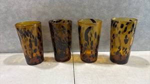 lot 1071 image: Set of 4 Tortoiseshell Glass Drinking Glasses with Black Spot Pattern