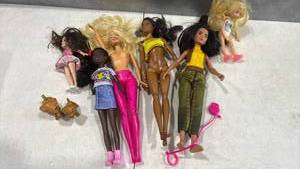 lot 1095 image: Fashion Dolls Lot with Accessories and Pet Figures