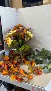 lot 2009 image: Fall decor