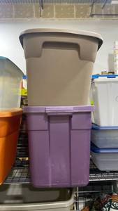 lot 2061 image: Plastic totes